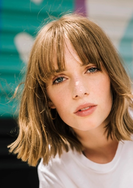 Maya Hawke photo
