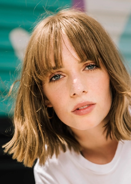 Maya Hawke photo