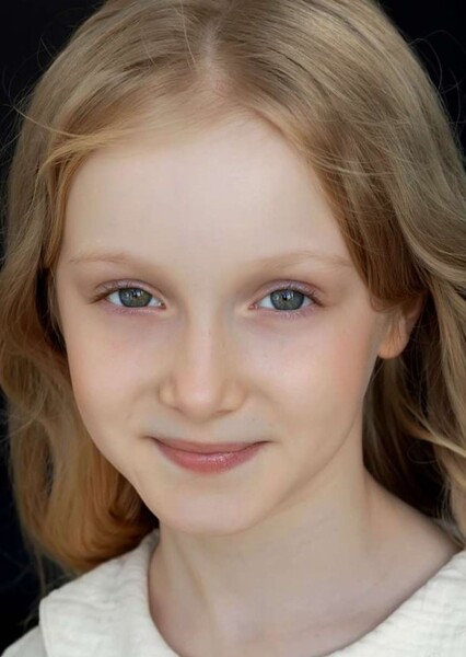 Maya Sheina photo