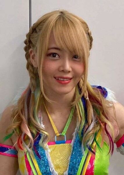 Mayu Iwatani photo