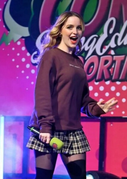 Mckenna Grace photo