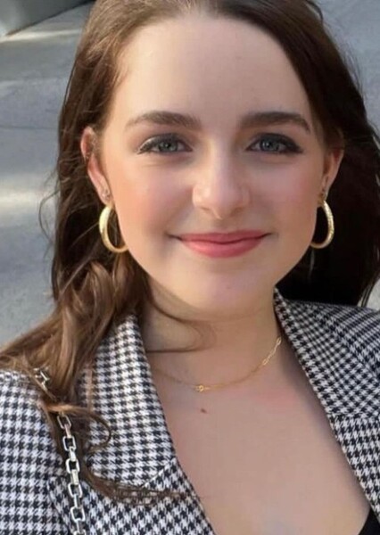 Mckenna Grace photo