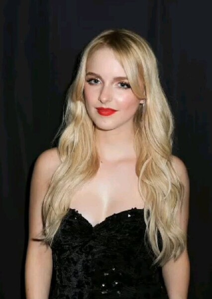 Mckenna Grace photo
