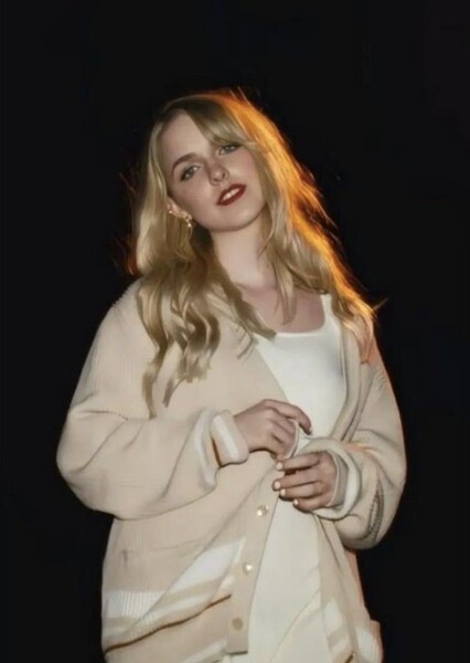 Mckenna Grace photo