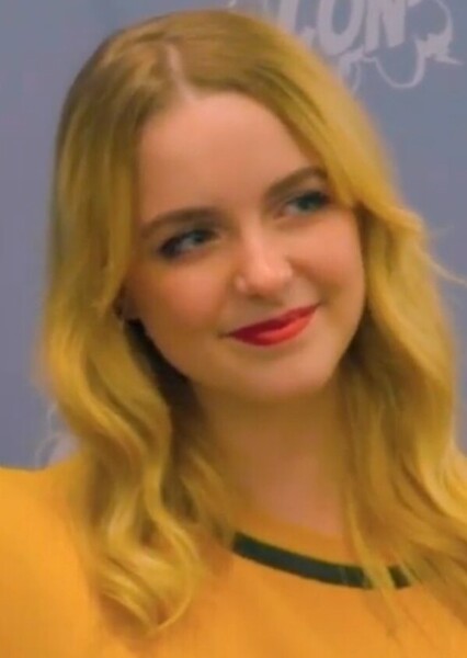 Mckenna Grace photo