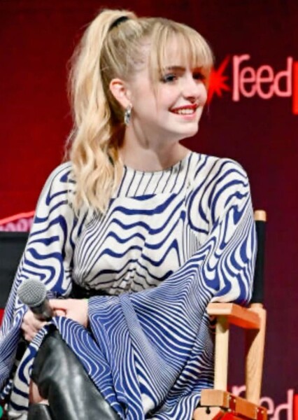Mckenna Grace photo