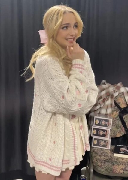 Mckenna Grace photo