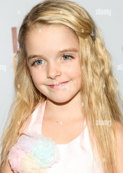 Mckenna Grace photo