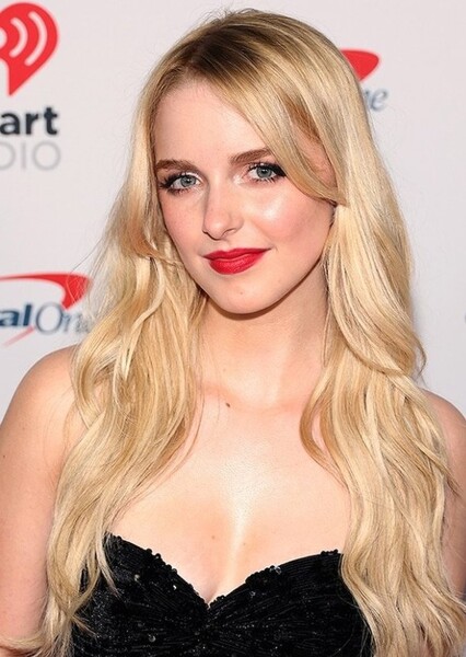 Mckenna Grace photo