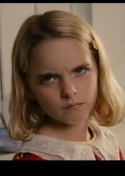 Mckenna Grace photo