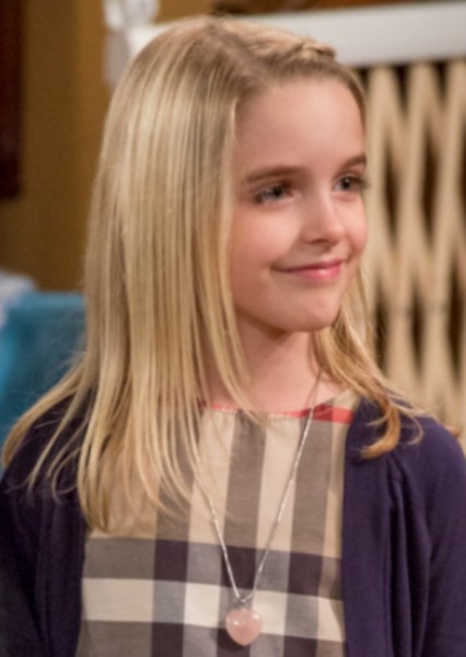 Mckenna Grace photo
