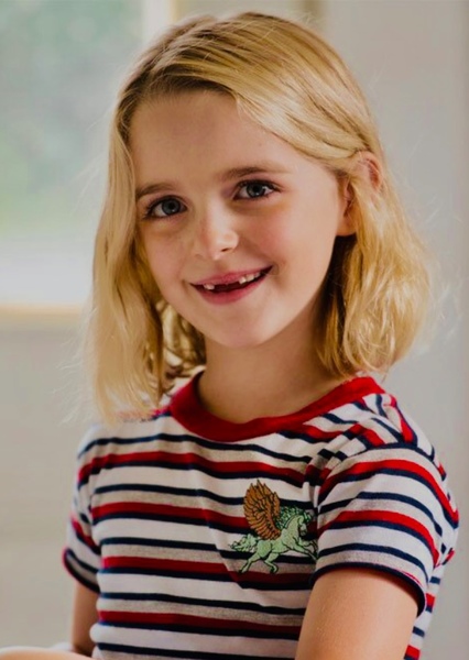 Mckenna Grace photo