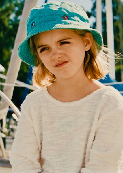 Mckenna Grace photo