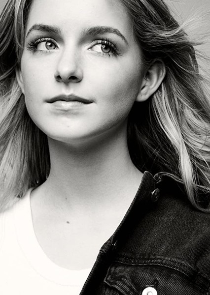 Mckenna Grace photo