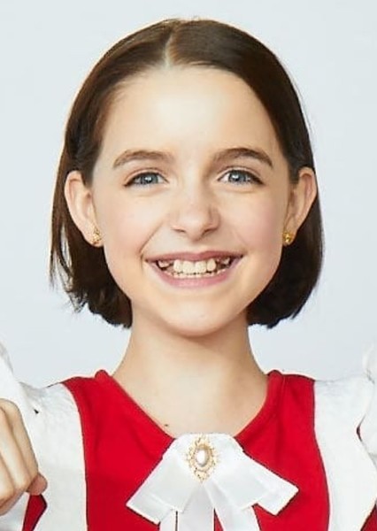 Mckenna Grace photo