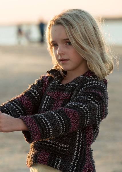 Mckenna Grace photo