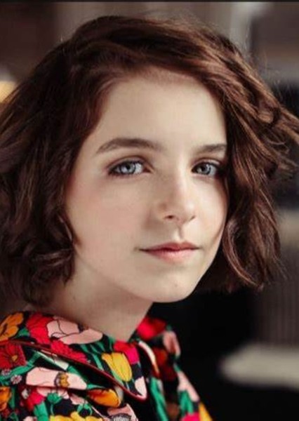 Mckenna Grace photo
