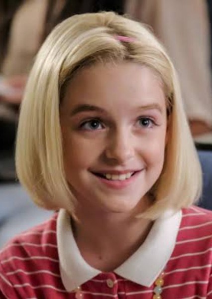 Mckenna Grace photo