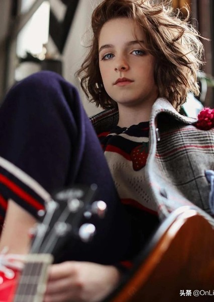 Mckenna Grace photo