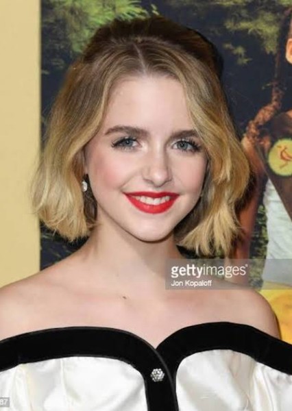 Mckenna Grace photo