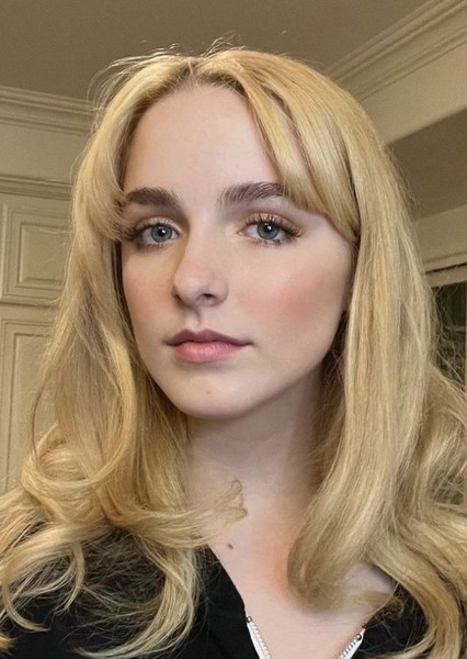 Mckenna Grace photo