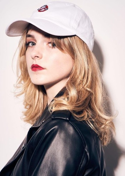 Mckenna Grace photo