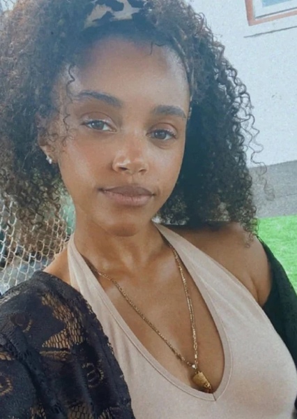 Meeya Davis