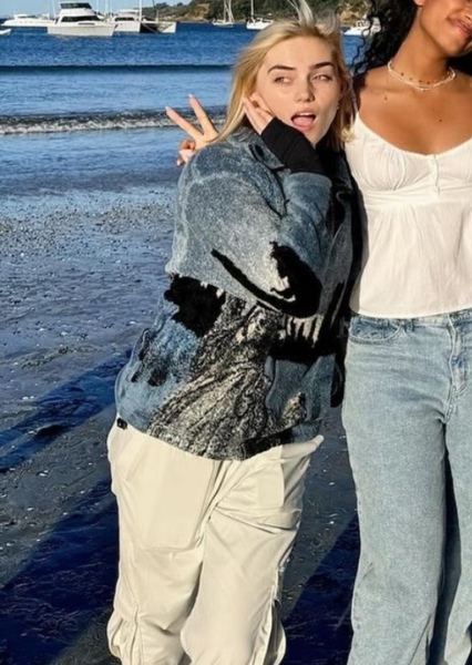 Meg Donnelly photo