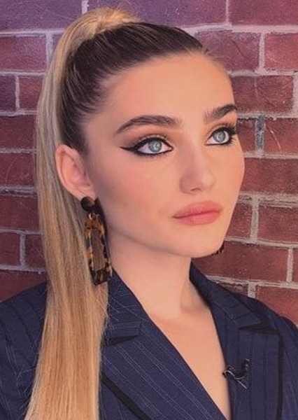 Meg Donnelly photo