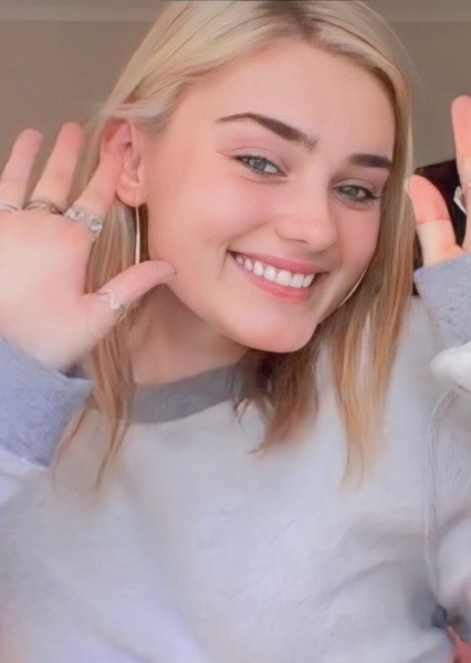 Meg Donnelly photo