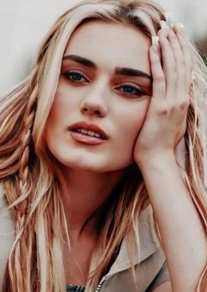 Meg Donnelly photo