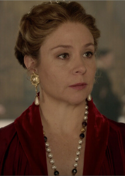 Megan Follows