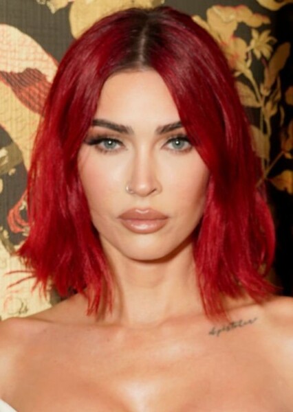 Megan Fox photo