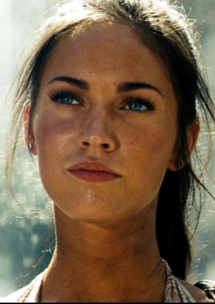 Megan Fox photo