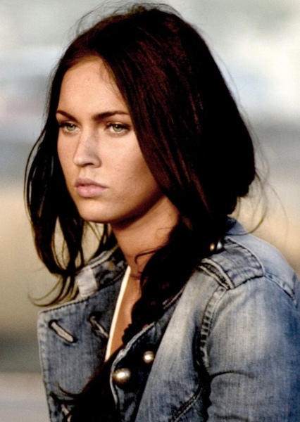 Megan Fox photo