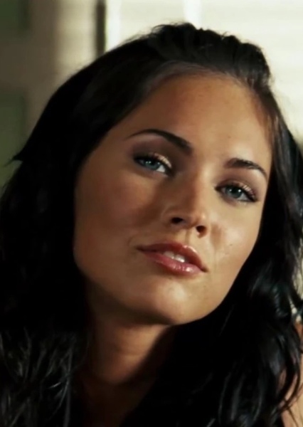 Megan Fox photo