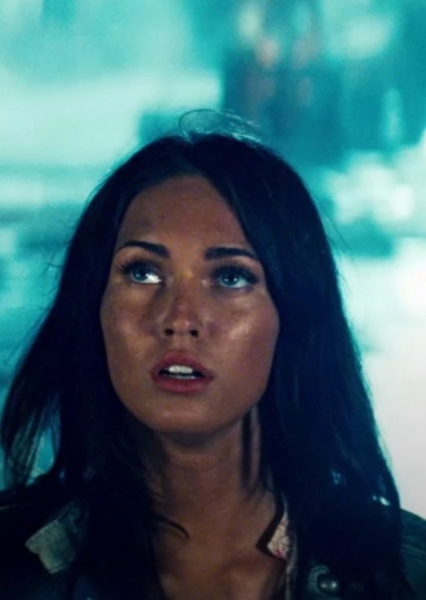 Megan Fox photo