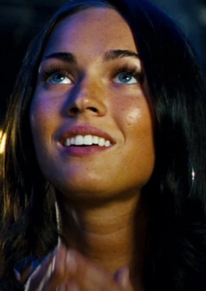 Megan Fox photo
