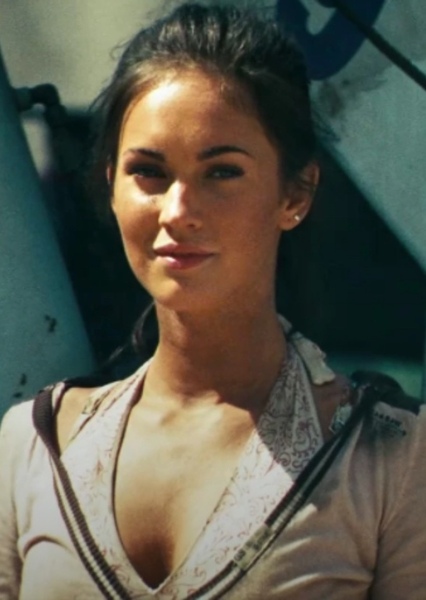 Megan Fox photo