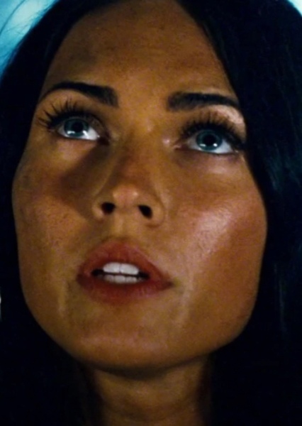 Megan Fox photo