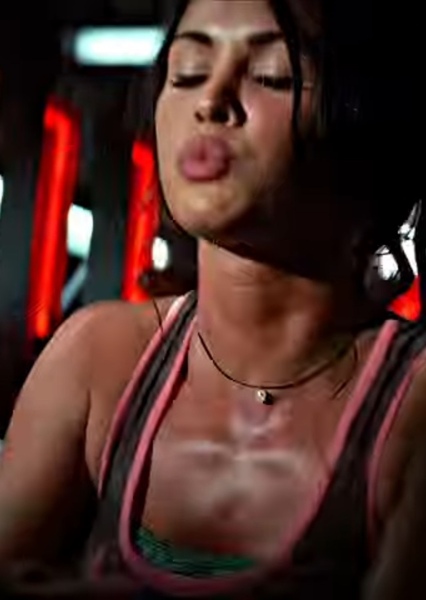 Megan Fox photo