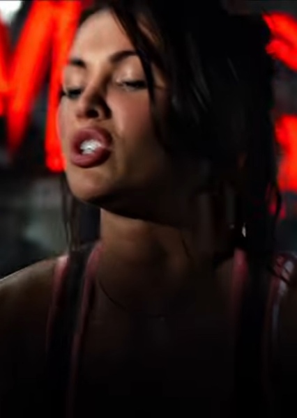 Megan Fox photo