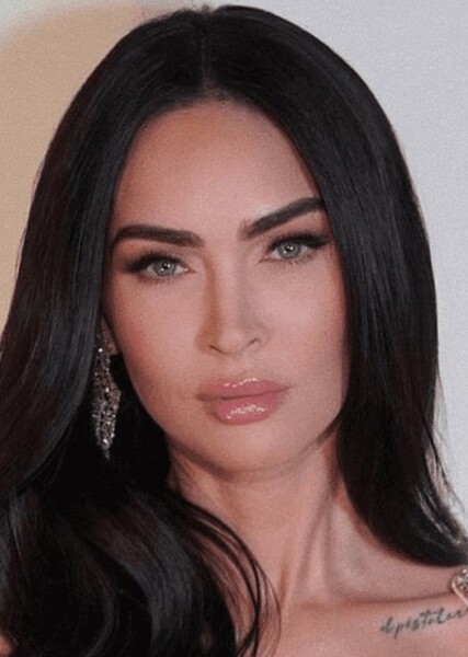 Megan Fox photo
