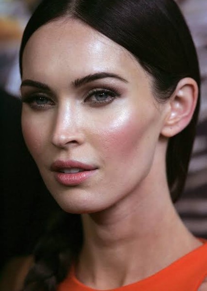 Megan Fox photo
