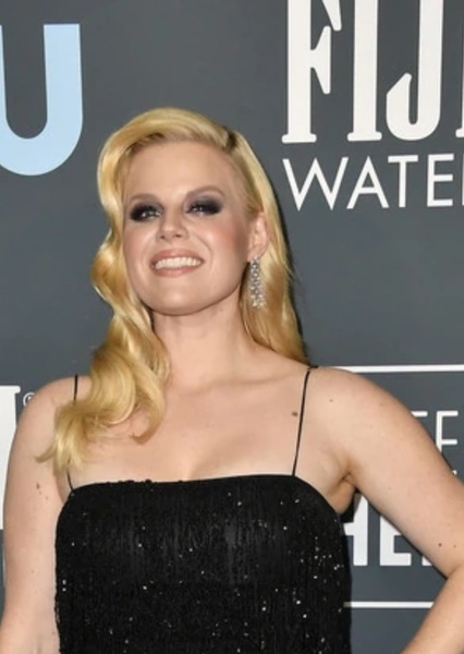 Megan Hilty photo