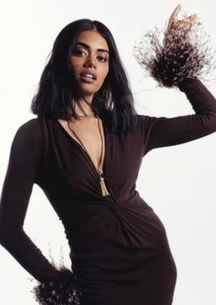 Megan Suri photo