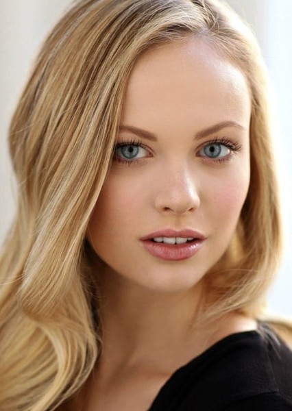 Meghan Roberts photo
