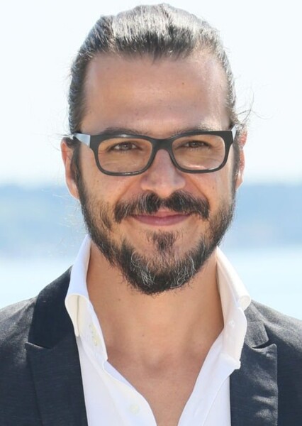 Mehmet Günsür photo