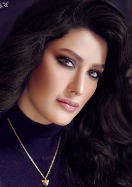 Mehwish Hayat photo