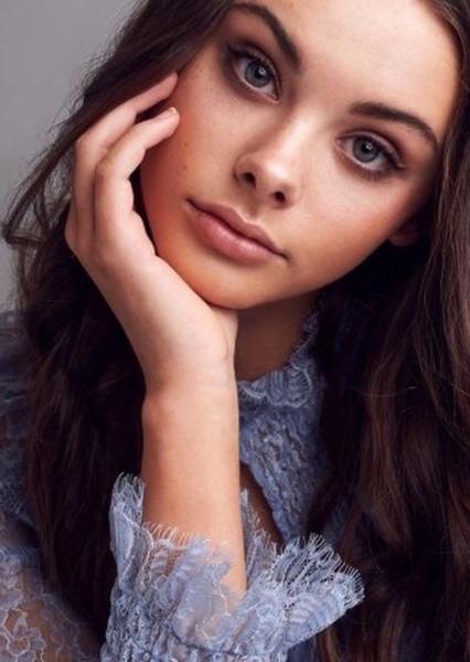 Meika Woollard photo